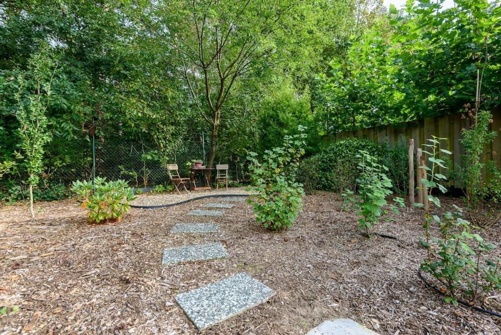 Spacious Wooden Cottage With Infra-Red Sauna At Veluwe Putten Bagian luar foto